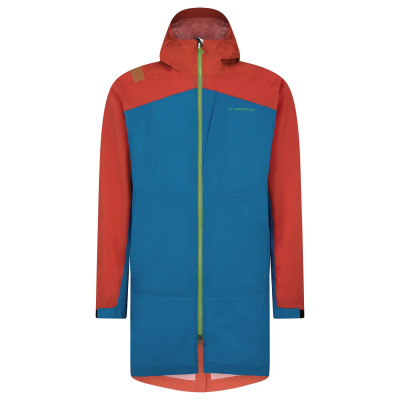 Ein Parka als Regenschutz von La Sportiva