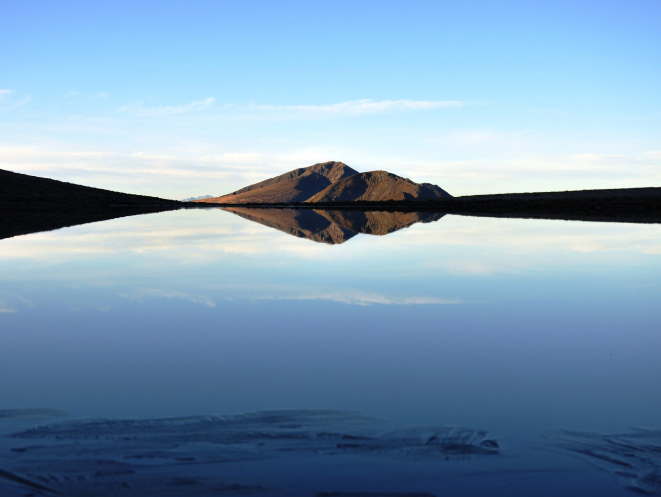 Der Rosennock spiegelt sich im Friesenhalssee_0094