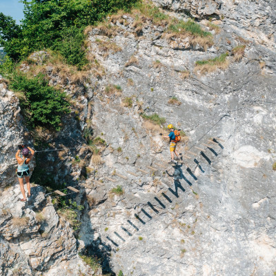 ©SUEDKAERNTEN-Klettersteig-Griffen-Schlossberg-Landschaft-Drohne (13)