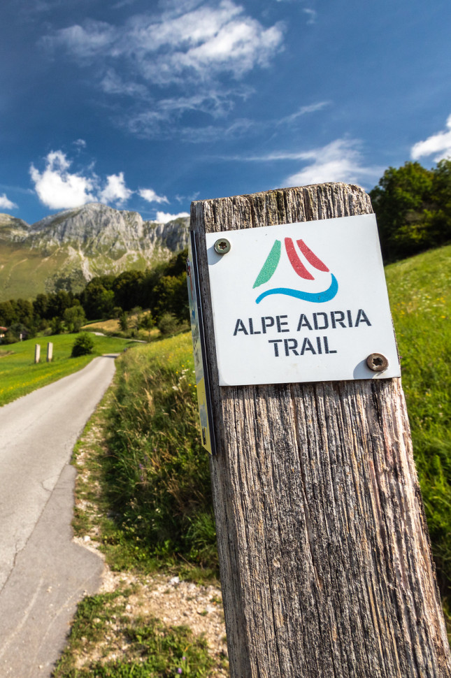 183357-F014920-alpe_adria_trail_dolina_soce_jost_gantar_1-photo-m_bea 183357-F014920-alpe_adria_trail_dolina_soce_jost_gantar_1-photo-m_bea