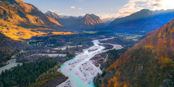Herbst-Wandern zwischen Berg, Soča und Adria