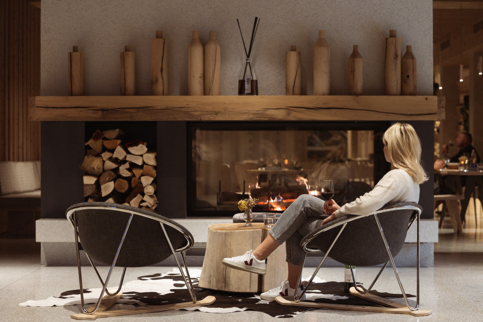 2_Hotel Bohinj - lobby - Photo_Ziga_Intihar-345